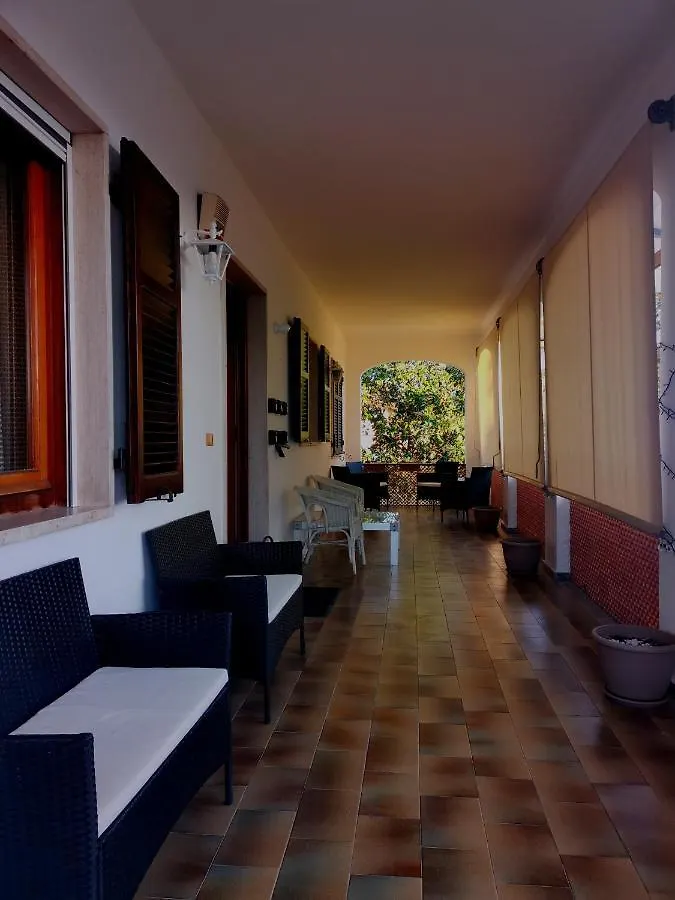 Guest house Villa Flora Affittacamere Luni