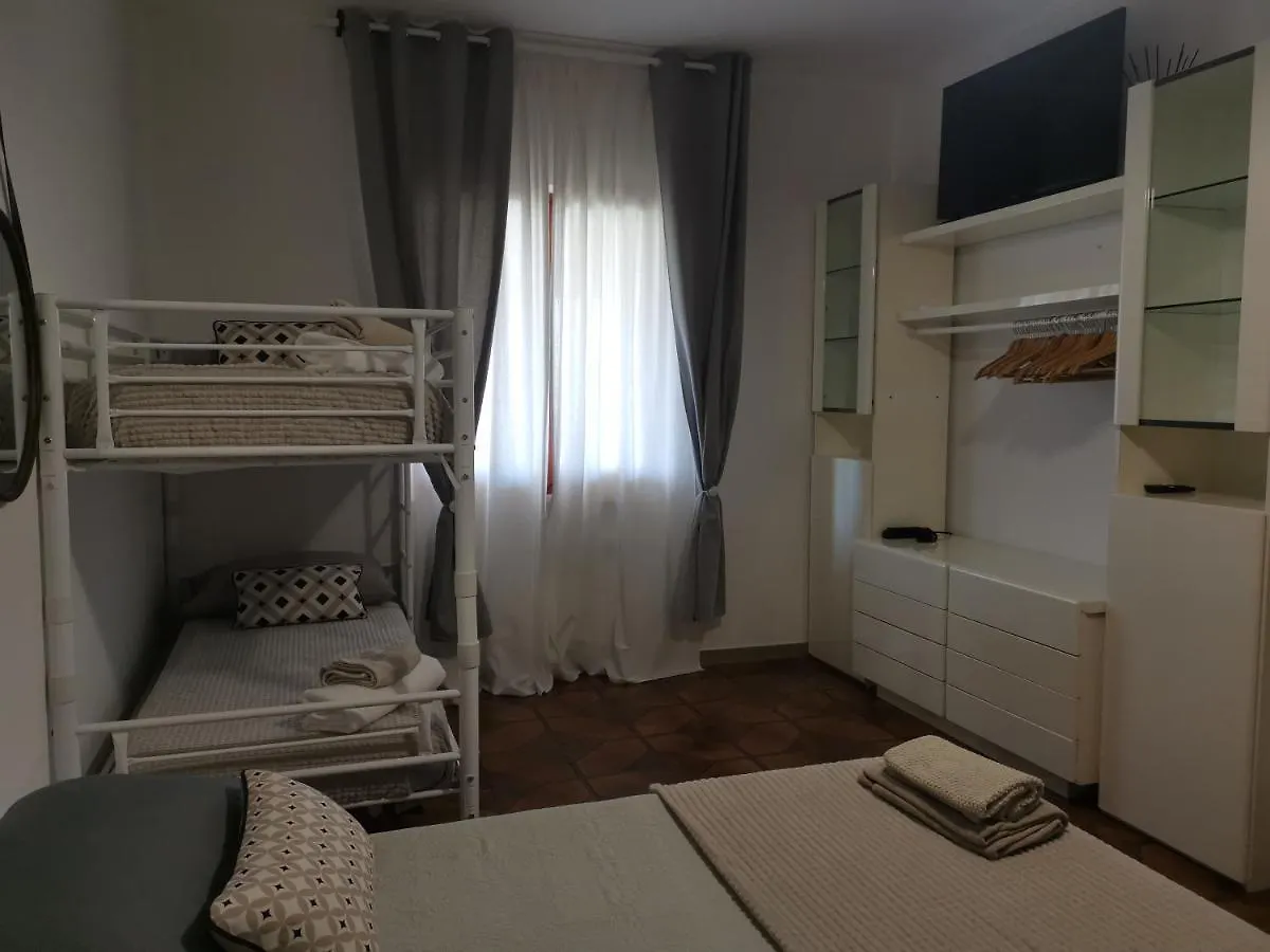 Villa Flora Affittacamere Luni 0*,  Italy